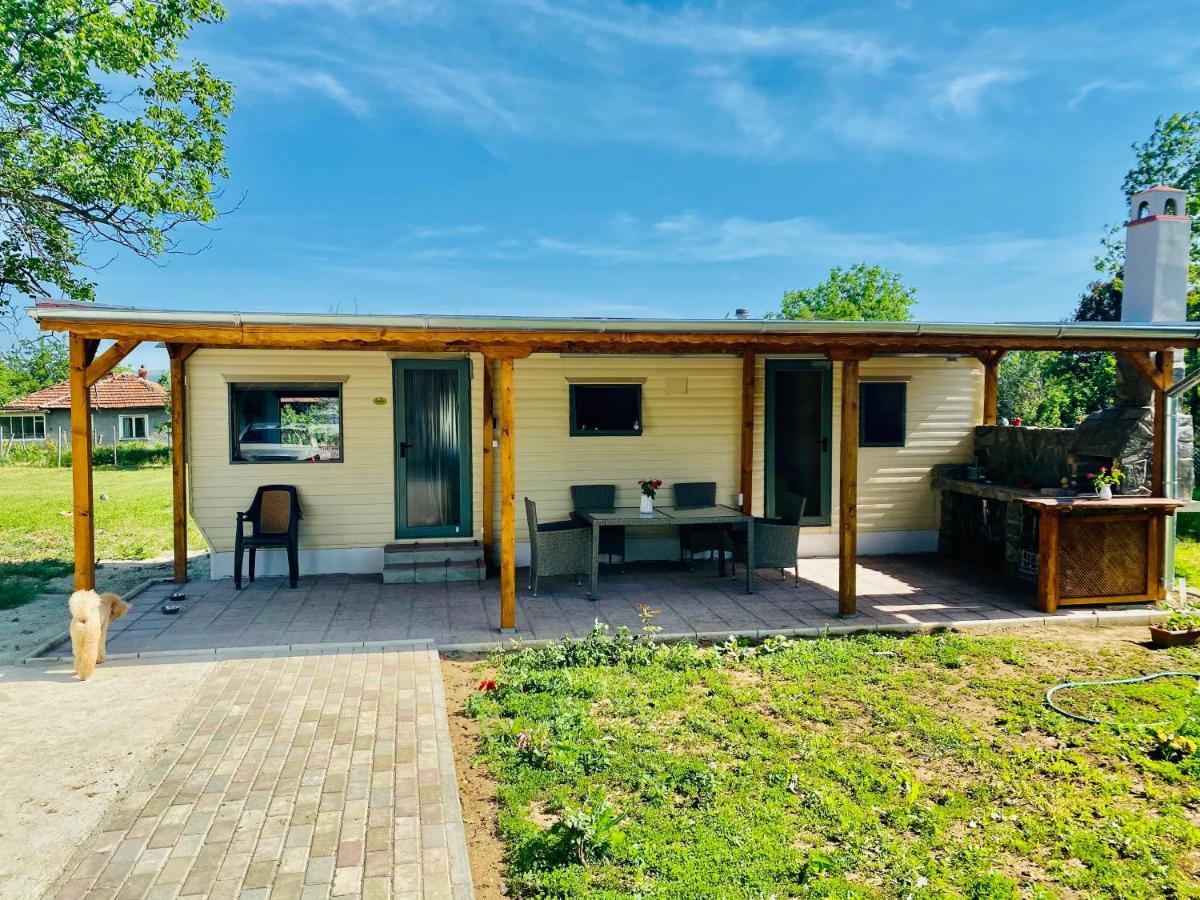 Caravans 10 Min To Tsonevo Lake & 35 Min To Black Sea Exterior photo