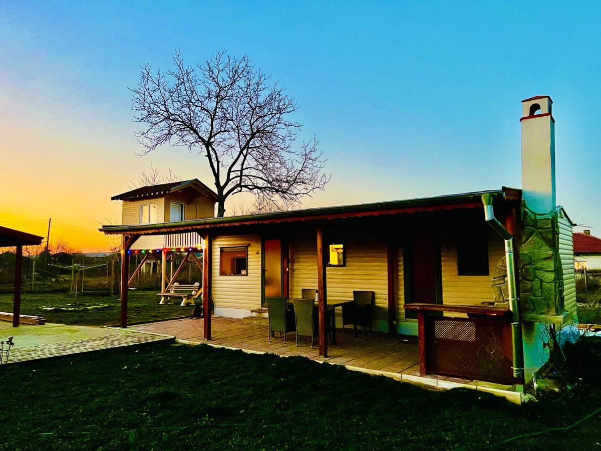 Caravans 10 Min To Tsonevo Lake & 35 Min To Black Sea Exterior photo