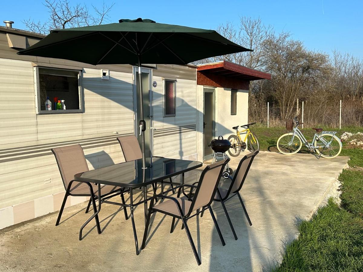 Caravans 10 Min To Tsonevo Lake & 35 Min To Black Sea Exterior photo